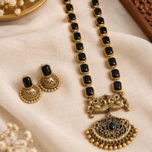 Shyama Antique Black Stone Necklace Set