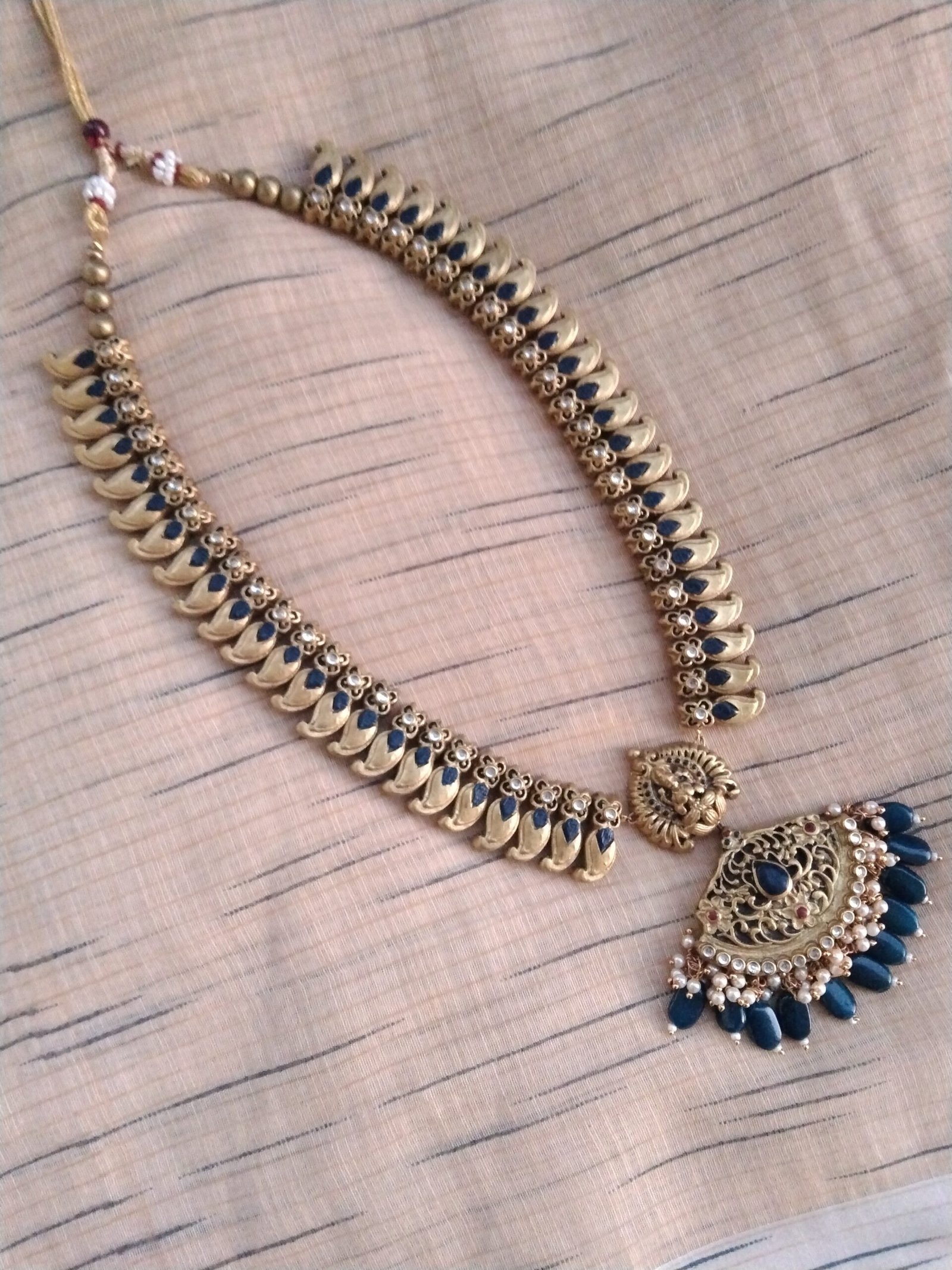 Ruby Mayura – Temple Jewellery Set - Image 5