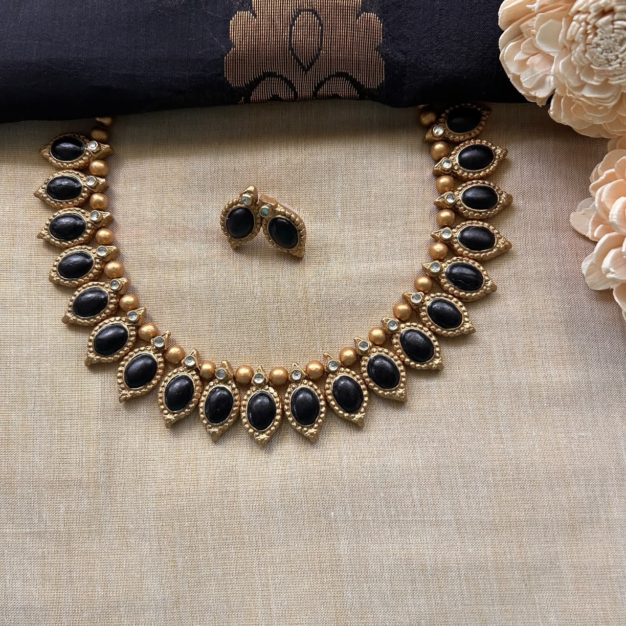 Nishaara – Black Onyx Necklace Set - Image 4